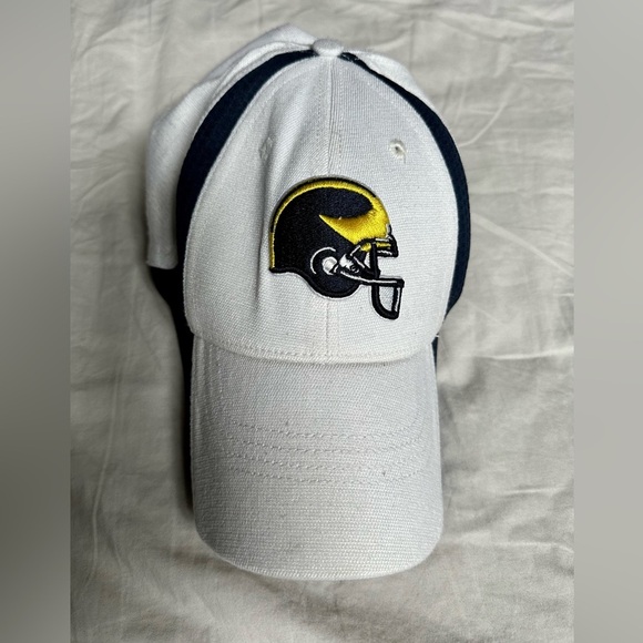 Vintage Michigan Wolverines Nike Hat - Picture 6 of 6